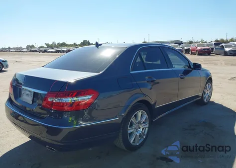 2013 Mercedes-Benz E 350 из США, поврежденный, VIN WDDHF5KB4DA772455